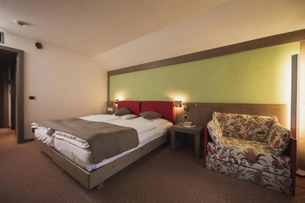 4* CAMPITELLO DI FASSA5