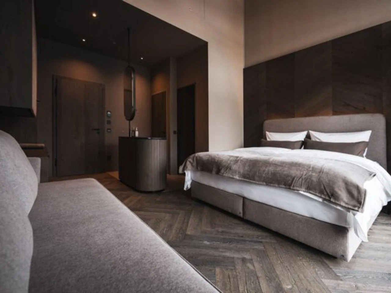 WOLLEE ALPINE BOUTIQUE6