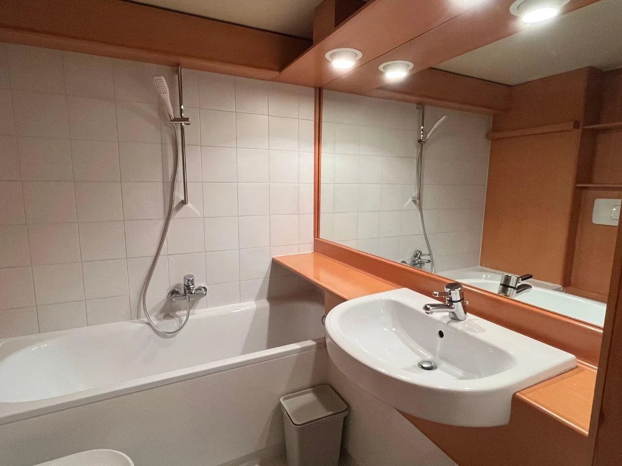 WYGODA Artuik apt. 2os. LATO7