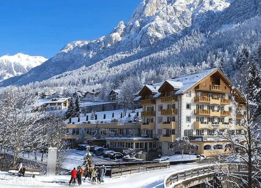 HOTELE | WYLOT Z WAW I GDN