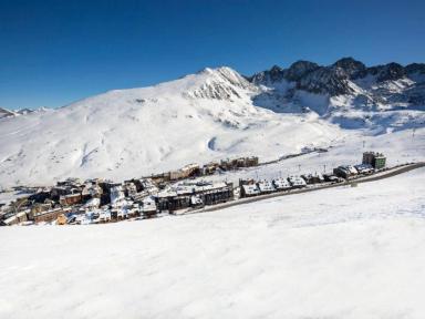 CAMELLOT - miniatura 18