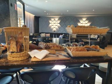 GRAUER BAR - miniatura 11