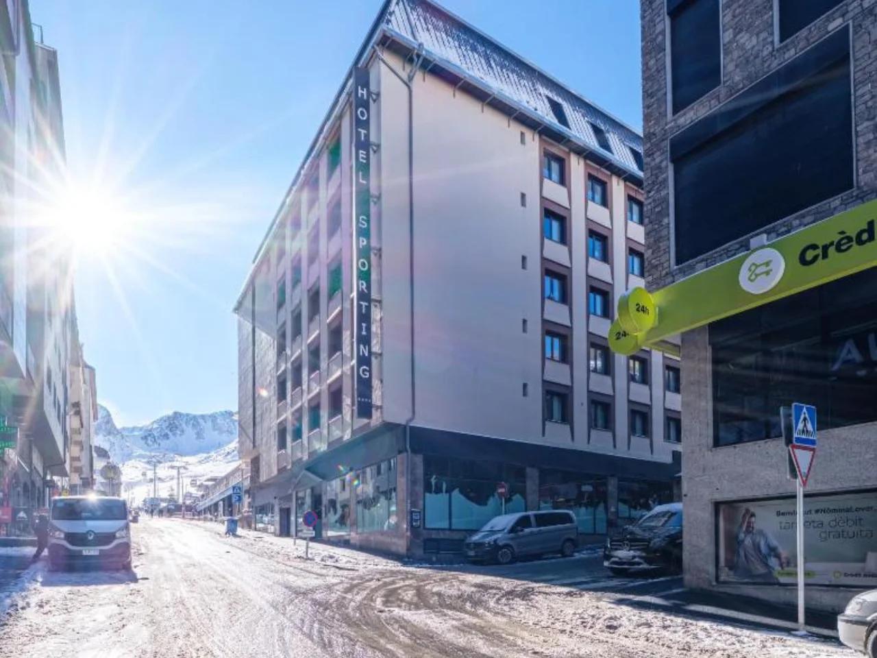 SPORTING - zdjęcie 1