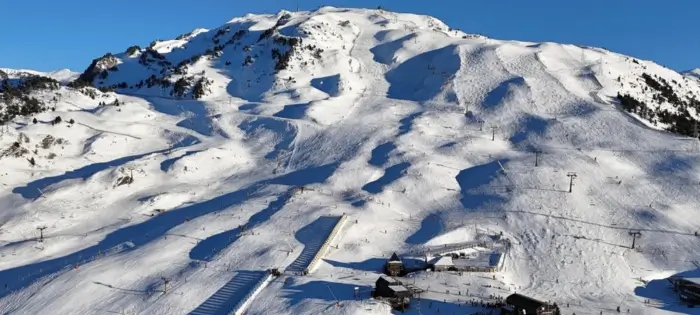 baqueira-beret-hiszpania1420x315.webp