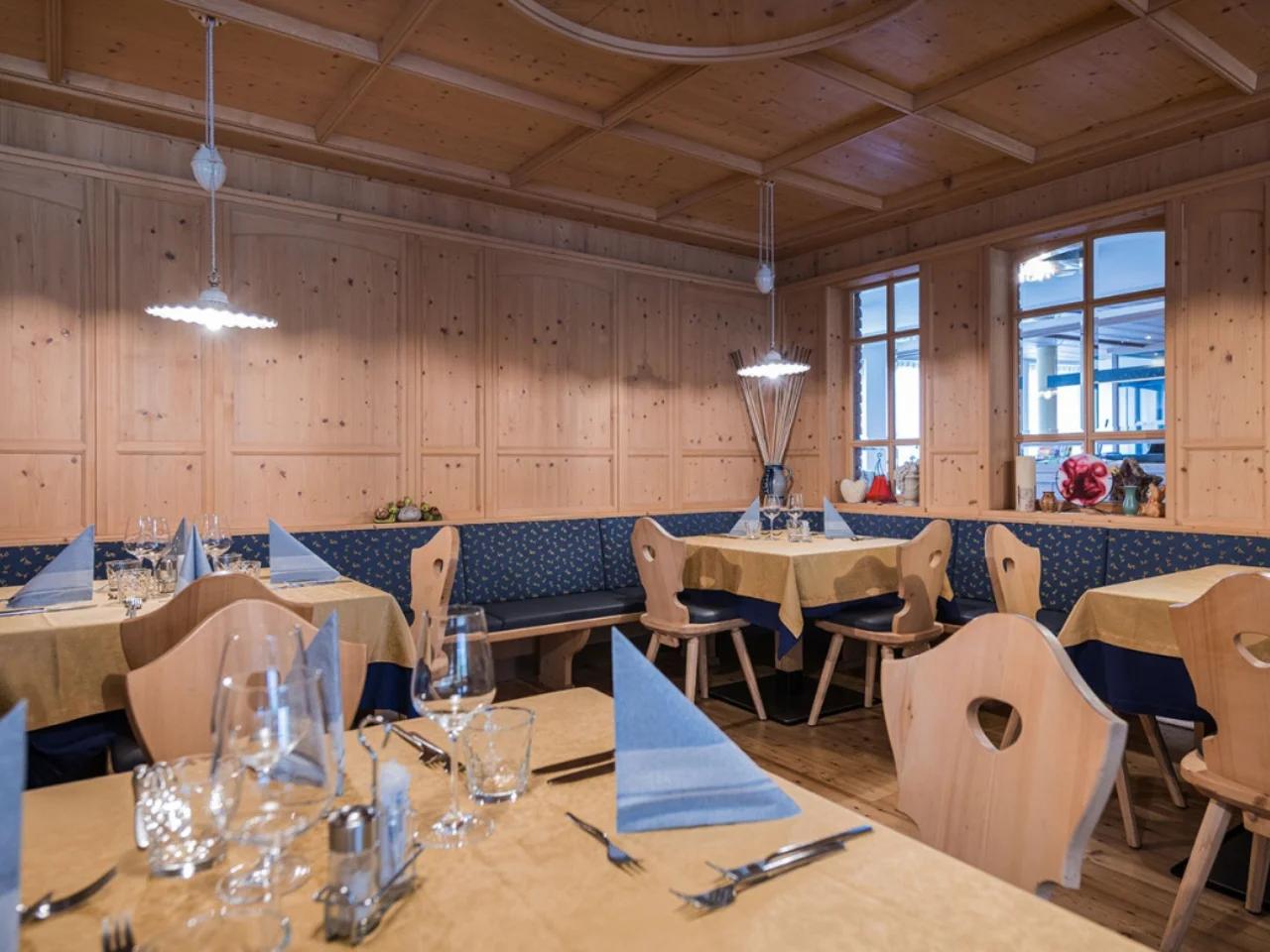 KRONPLATZ - zdjęcie 6