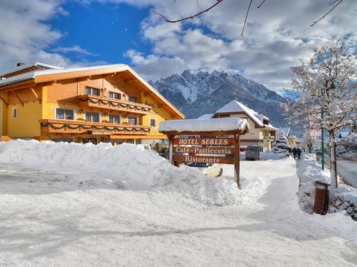 hotel SERLES