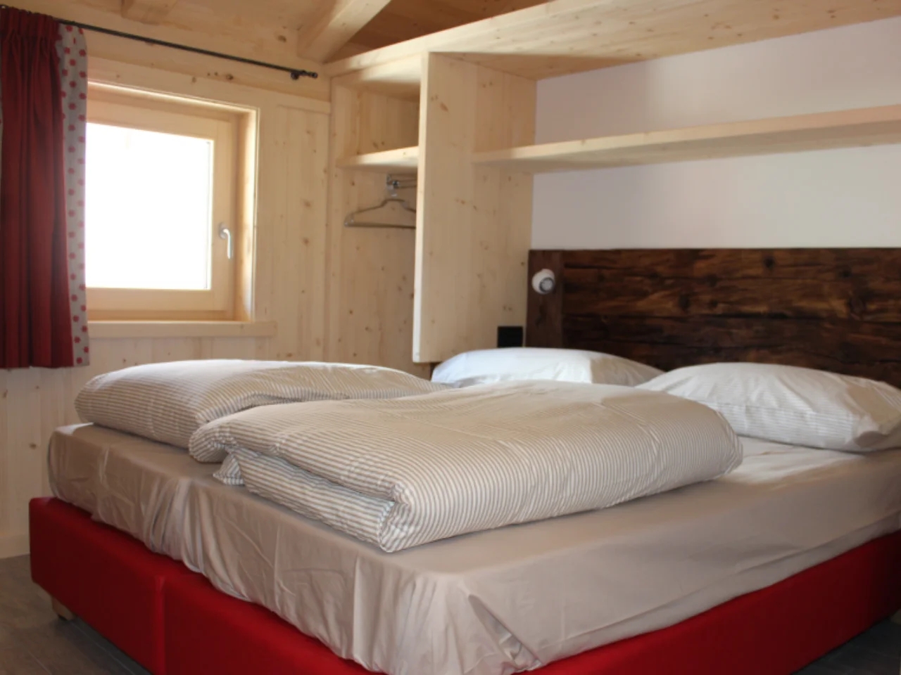 CASA LA PEZINA Apart. 2-5 os.4