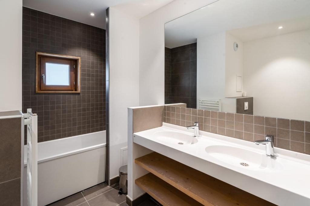 LES ECRINS D' AURIS11