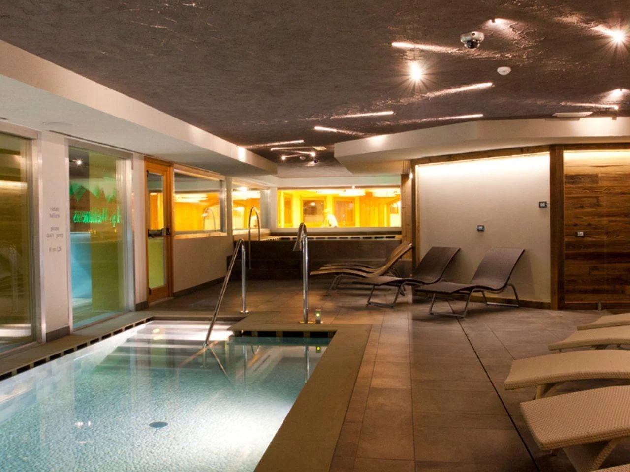 DELLE ALPI - SUITES10