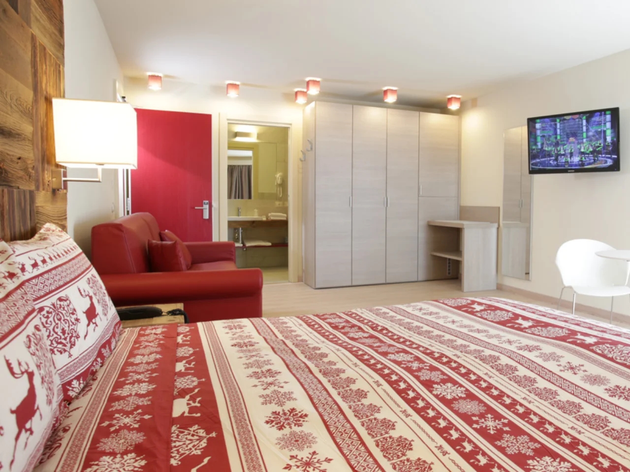 DELLE ALPI - SUITES4