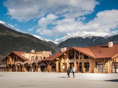 BASE CAMP LODGE - miniatura 2