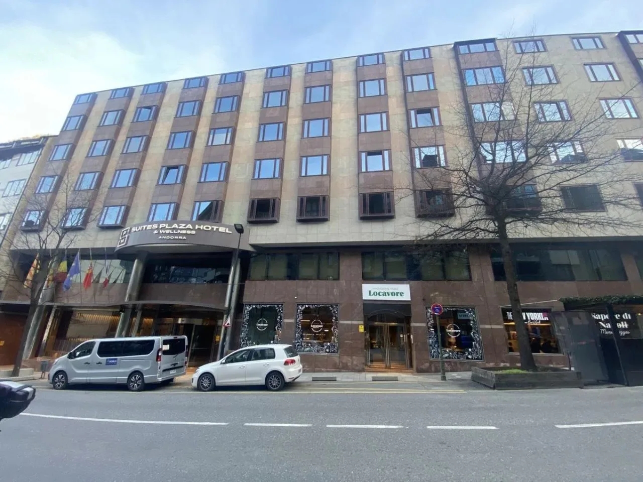 SUITES PLAZA HOTEL & WELLNESS1