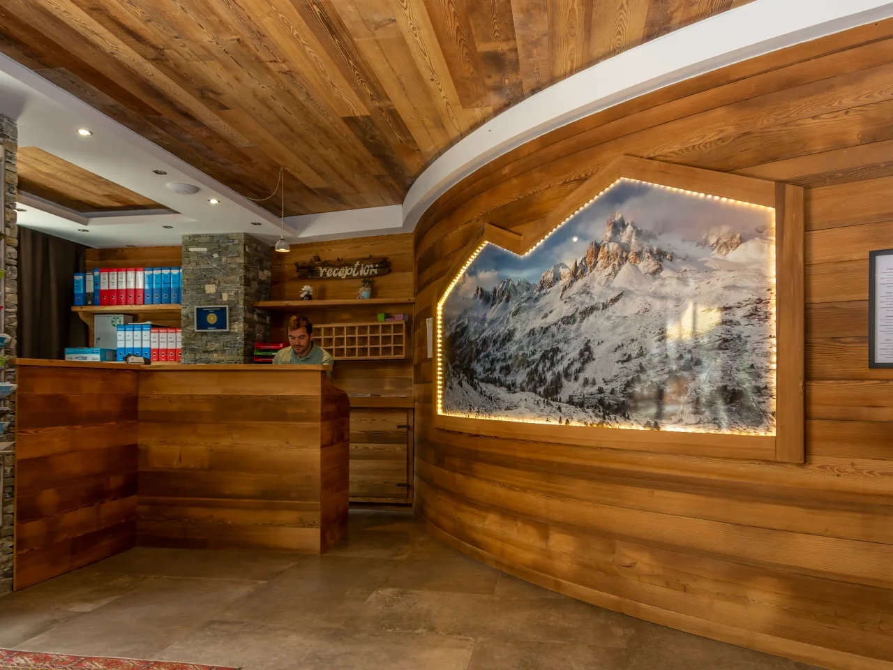 HOTEL K216