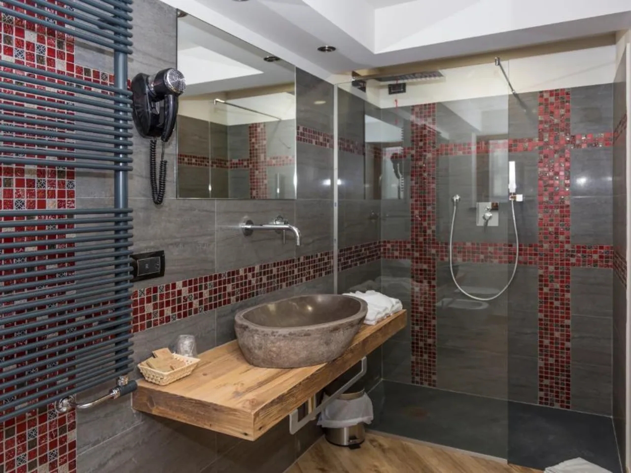 HOTEL K212