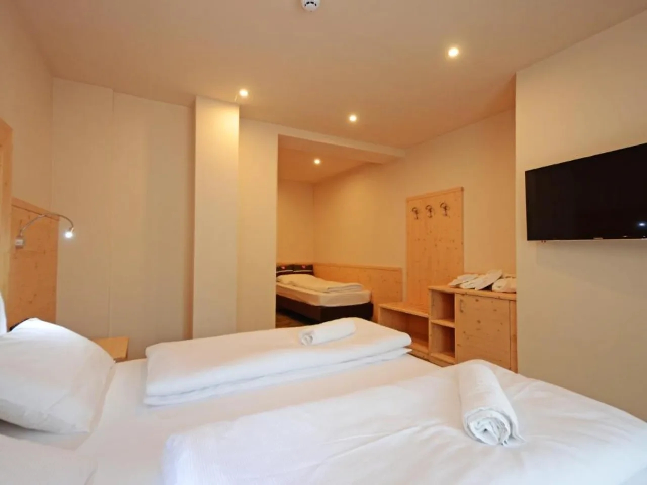 PARK HOTEL AVISIO6