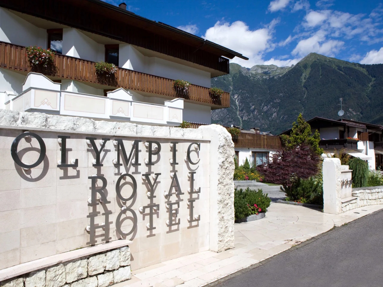 OLYMPIC ROYAL32