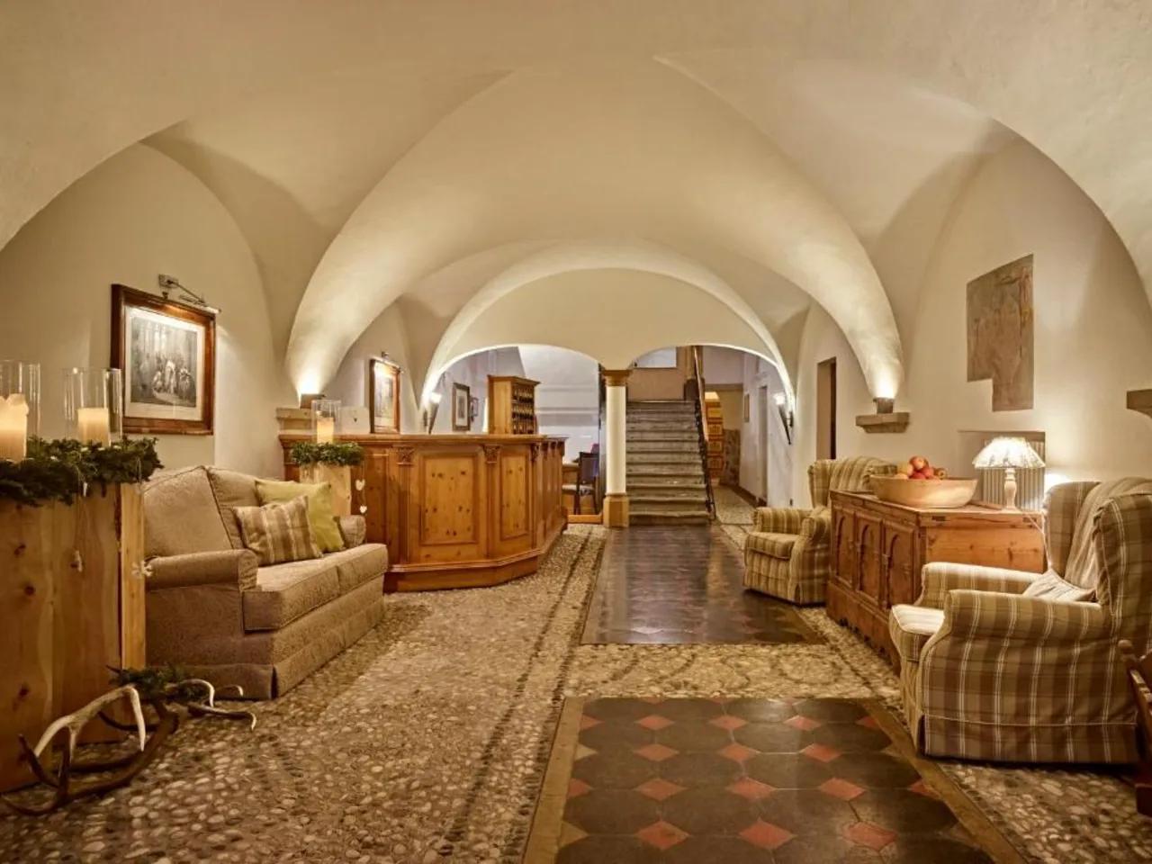 ROMANTIC EXCELSIOR15