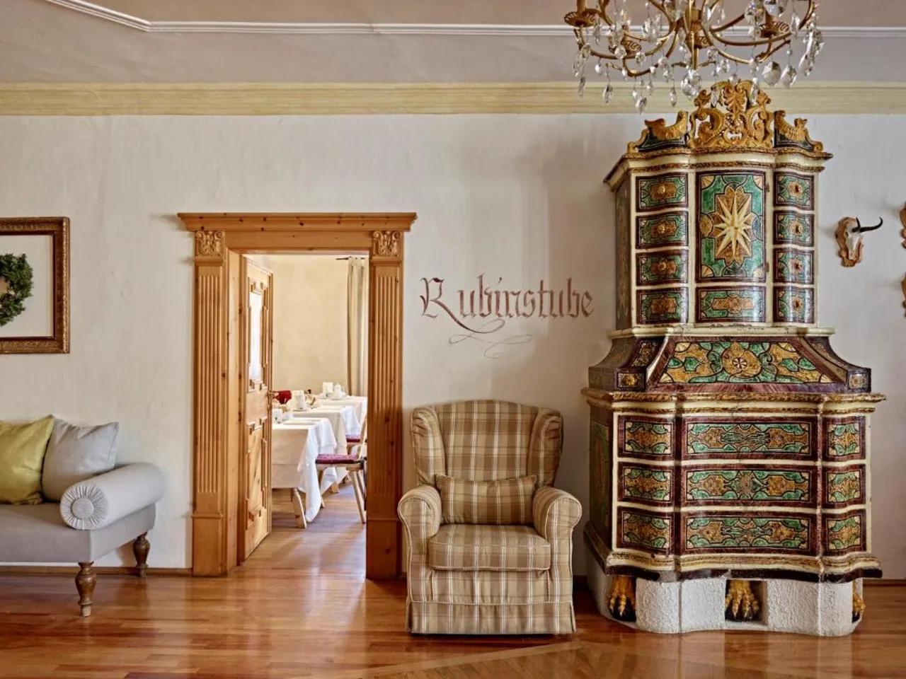 ROMANTIC EXCELSIOR13