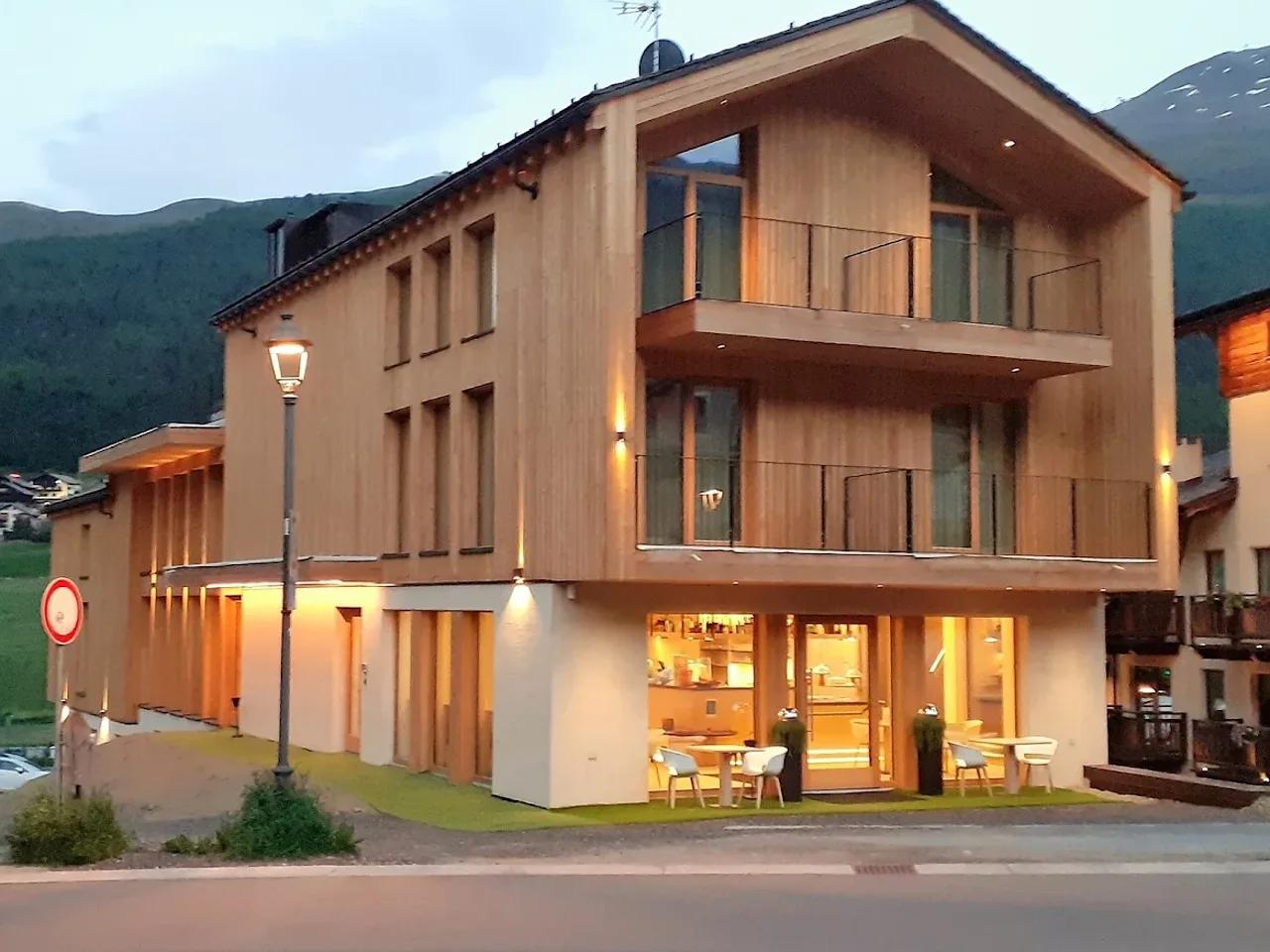 LIVI MOUNTAIN HOTEL1