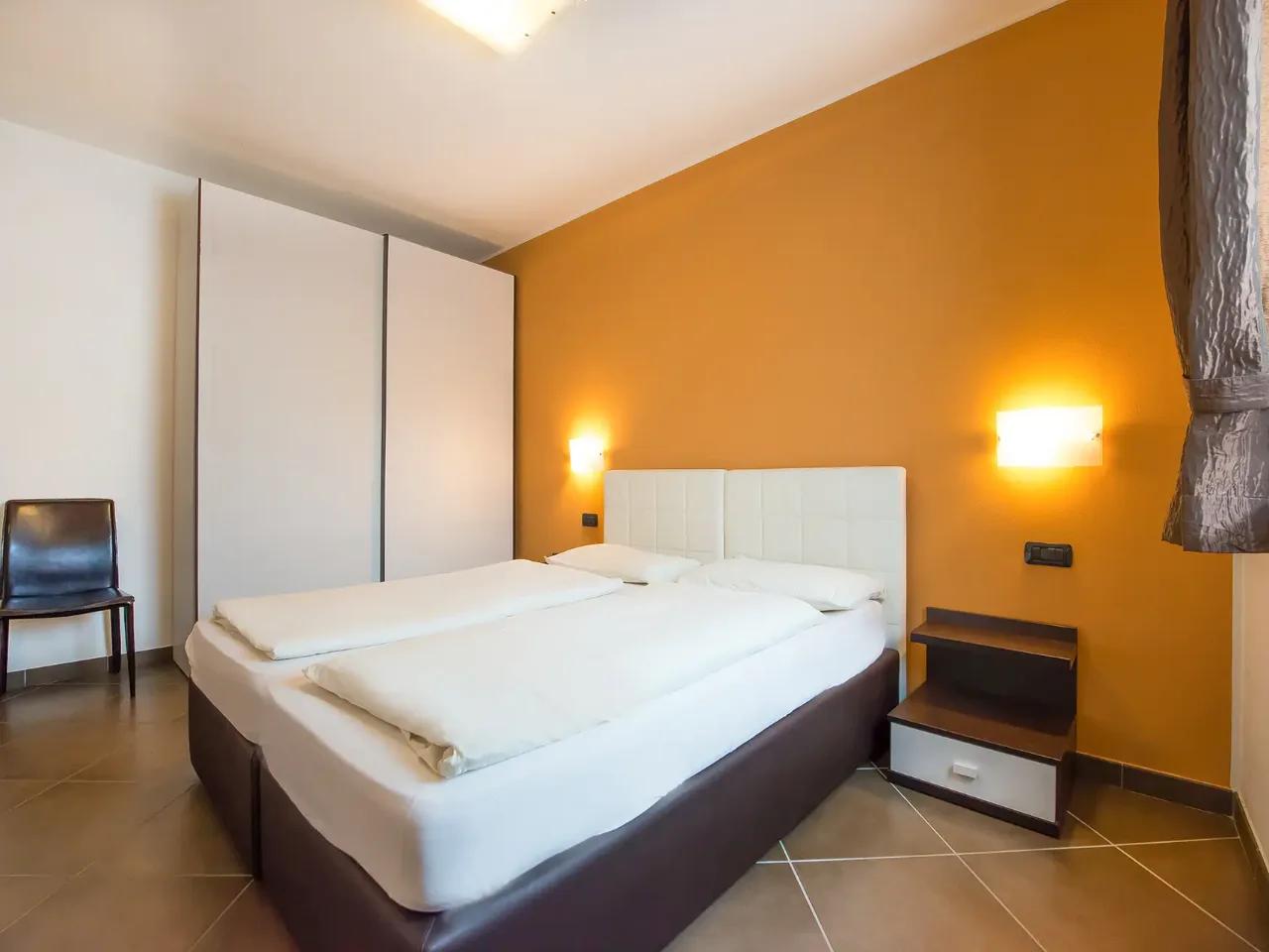 CASA GALLO apt. 2-4 os. nr 24