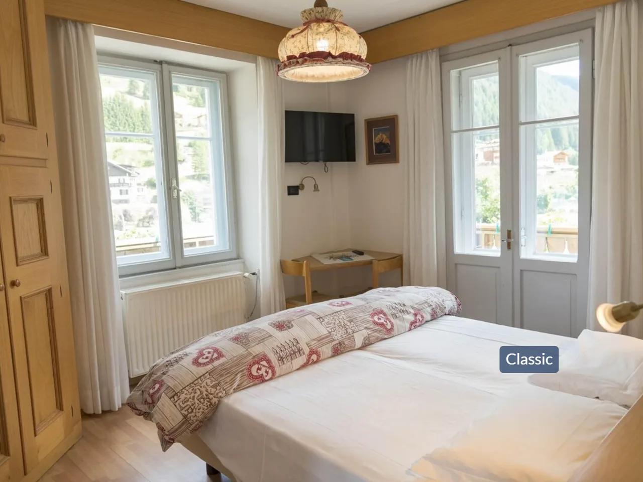 HOTEL LAURINO4