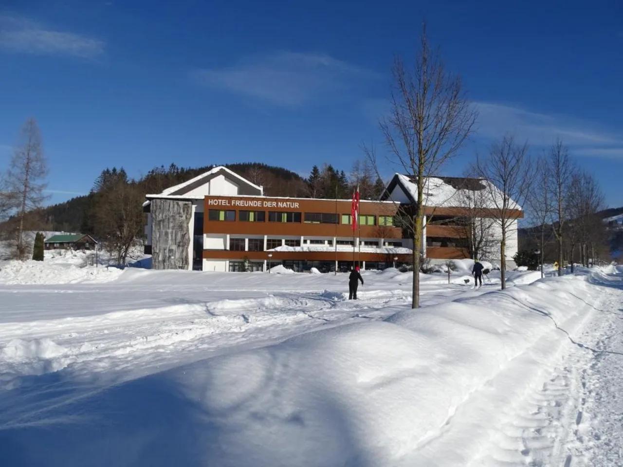 SEMINAR & SPORTHOTEL FREUNDE DER NATUR0
