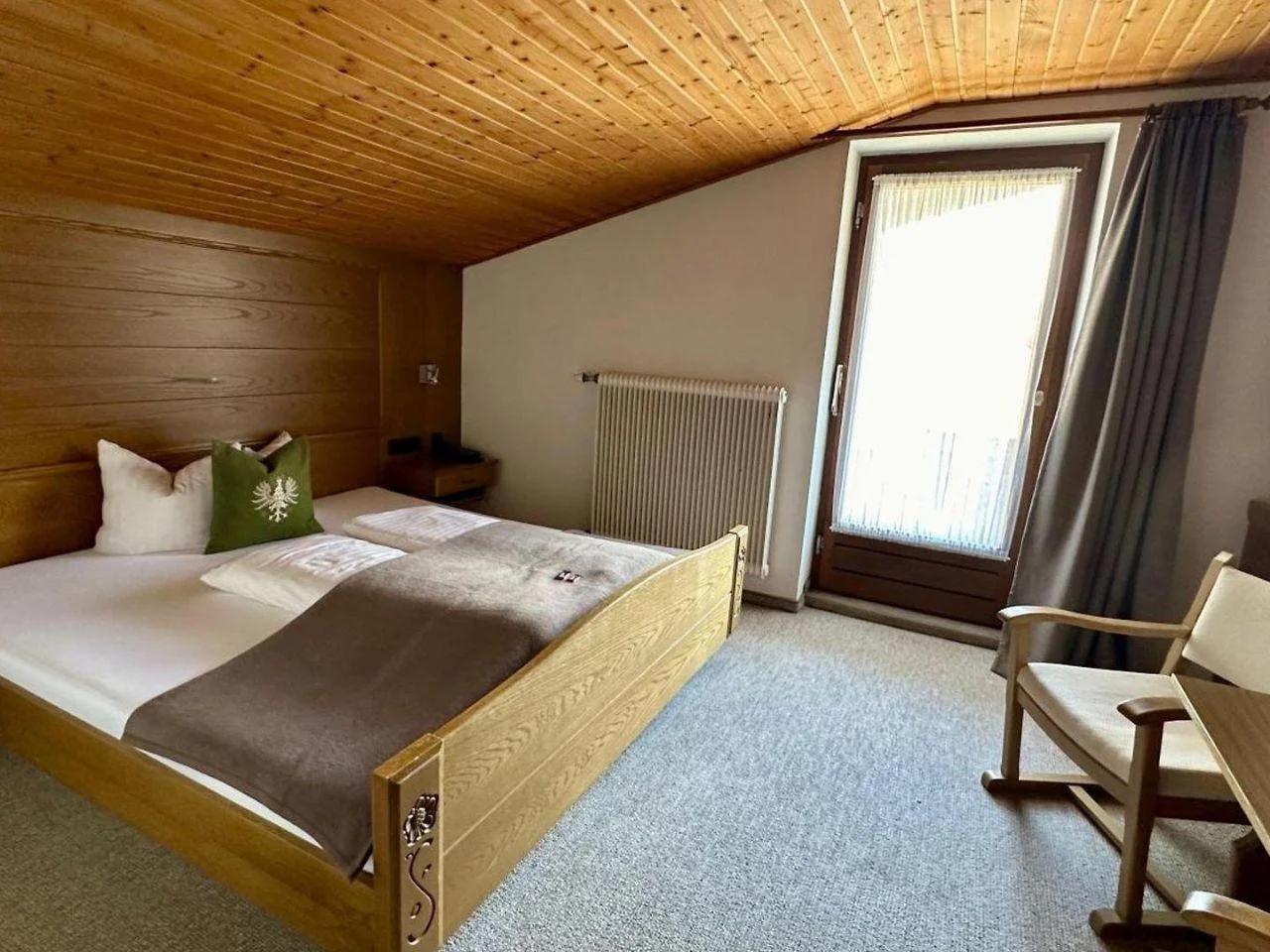 ZIRBENHOF5