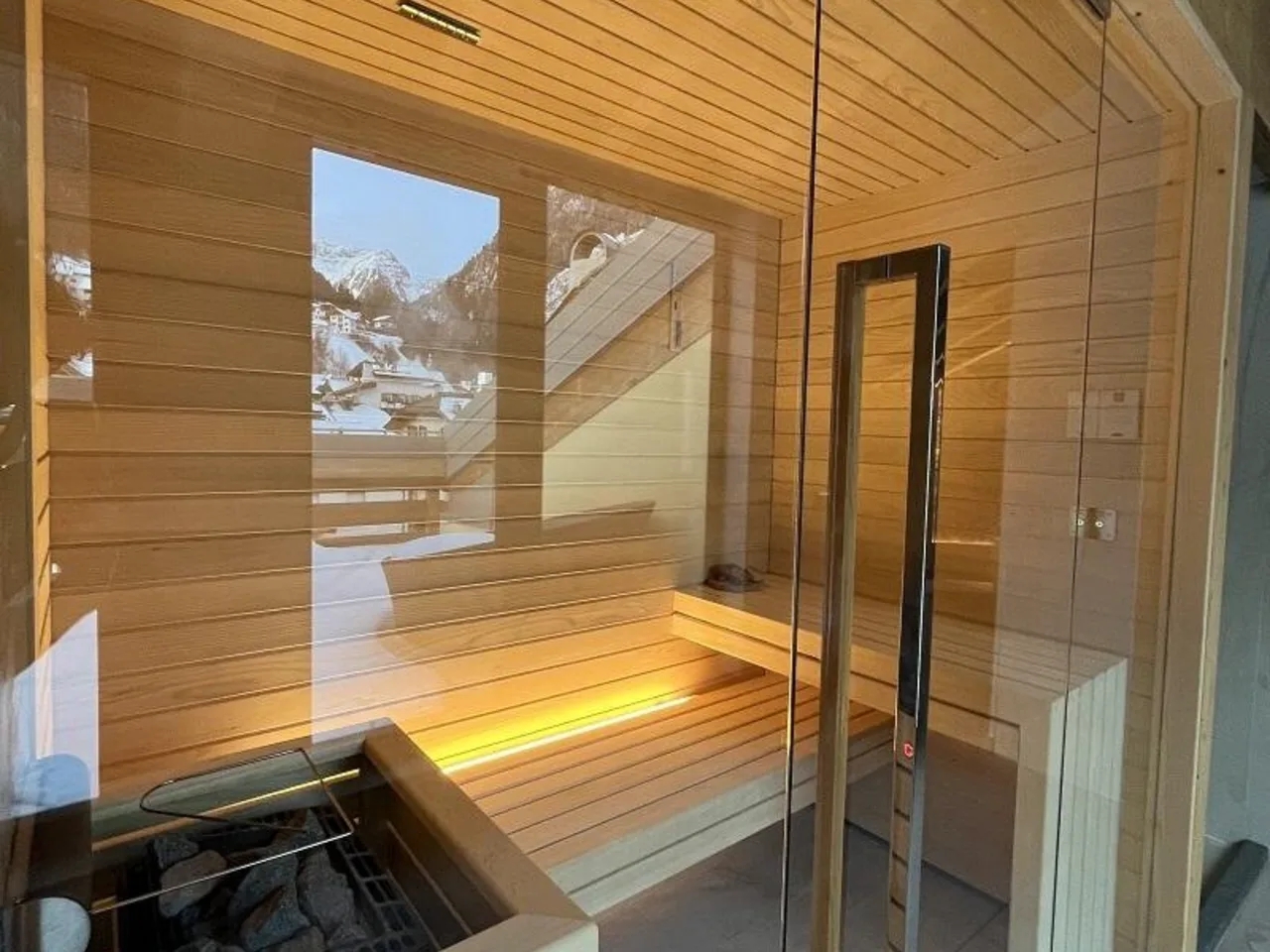 MOENA HOTEL3