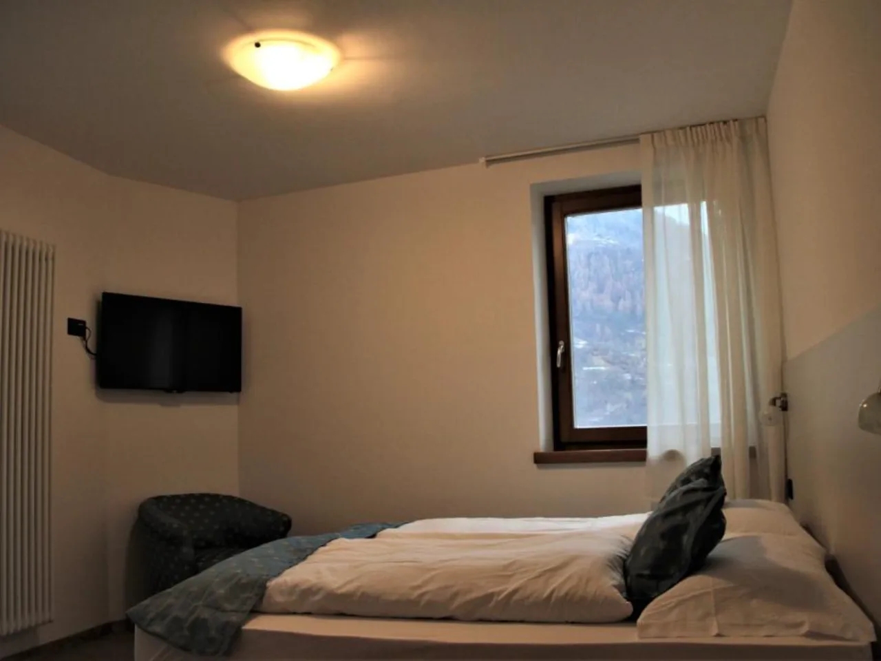 MOUNTAIN RESORT DEPENDANCE7