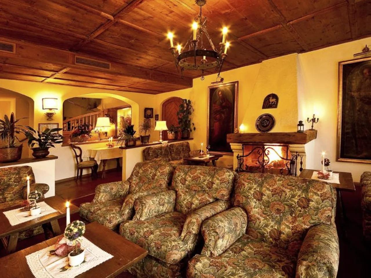 HUBERTUSHOF22