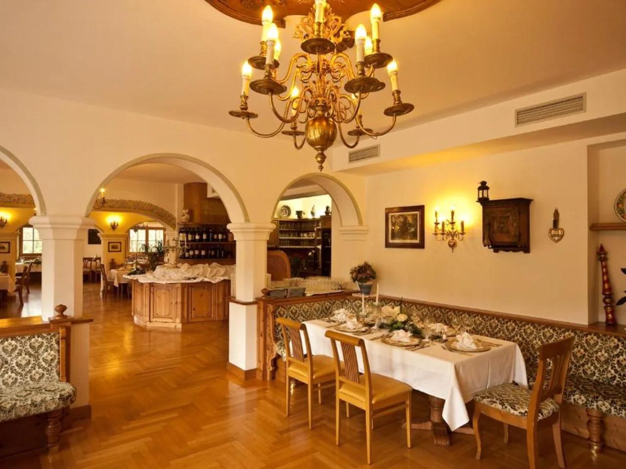 HUBERTUSHOF21