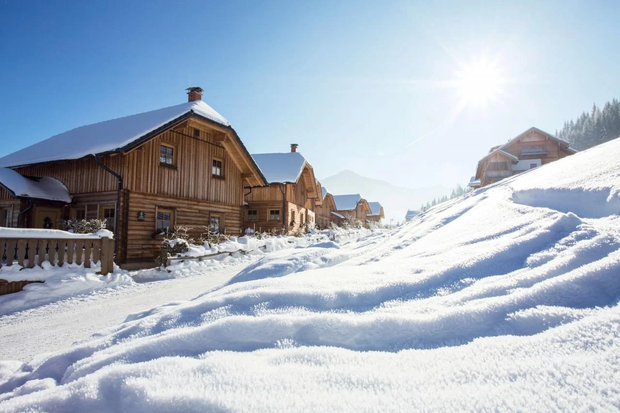 CHALET ALMDORF REITERALM Komfort-Almhutte Enzian1