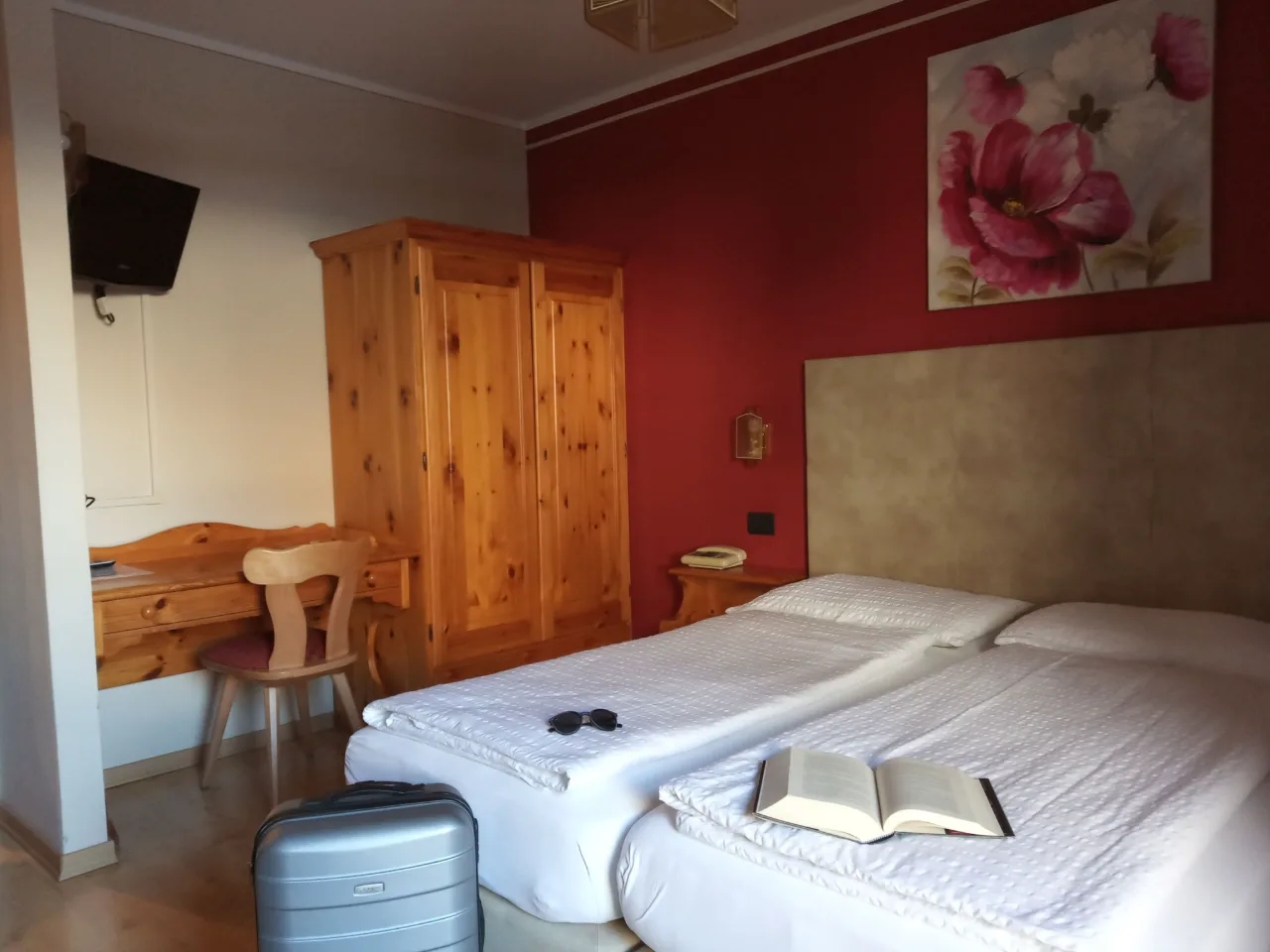 ADELE HOTEL4