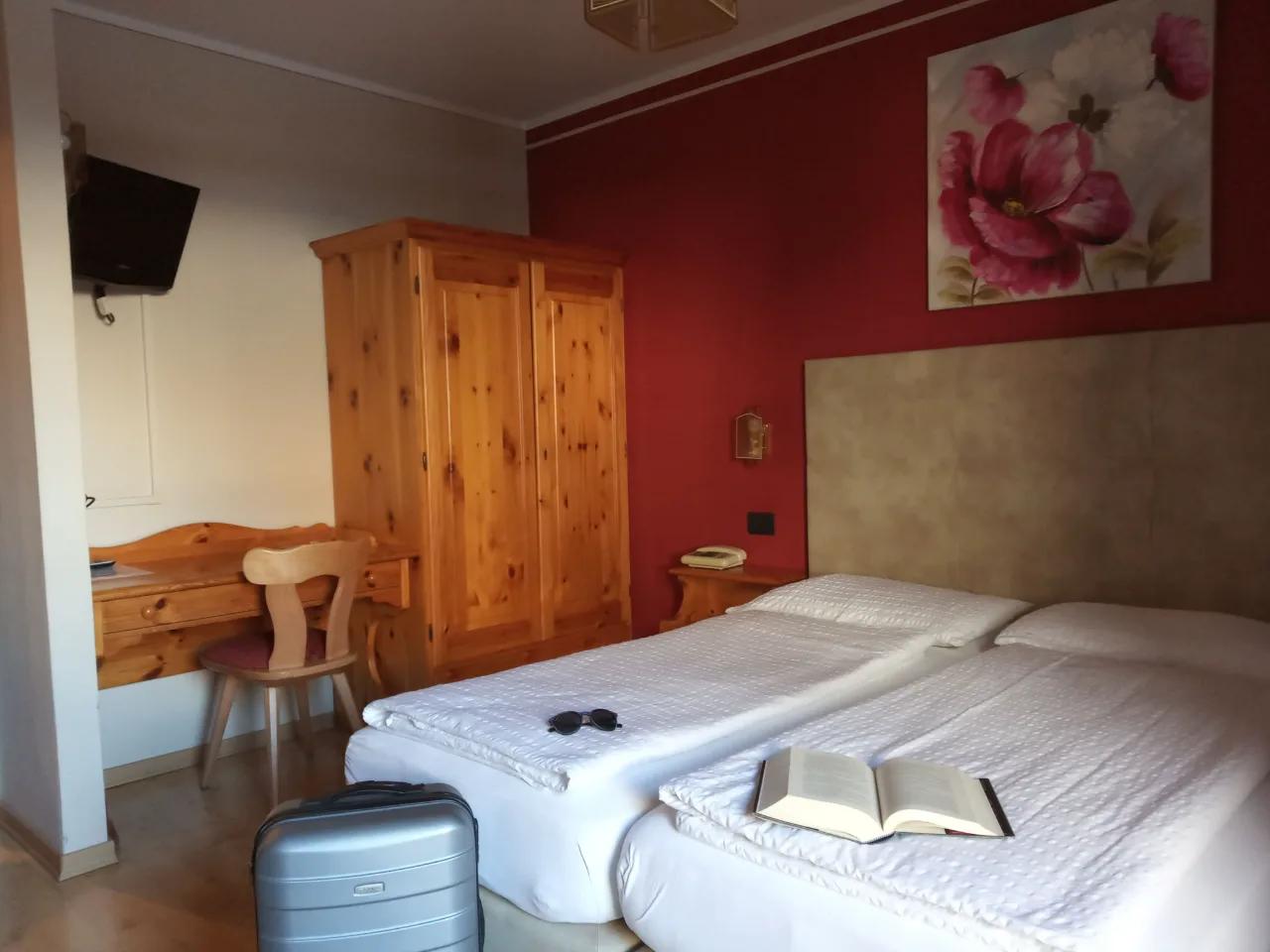 ADELE HOTEL4