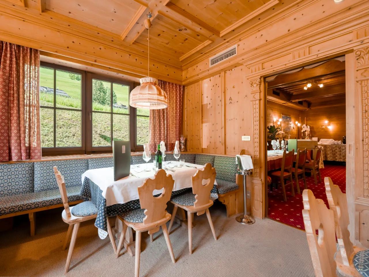 DOLOMITES INN DLA - Grupy J. Szmigielski - zdjęcie 6