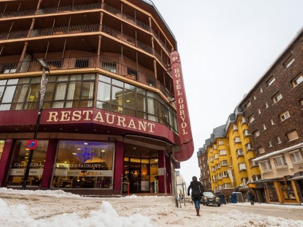 hotel CERVOL
