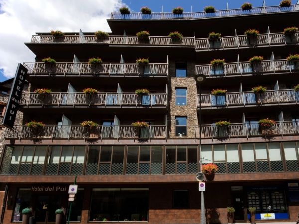 hotel DEL PUI