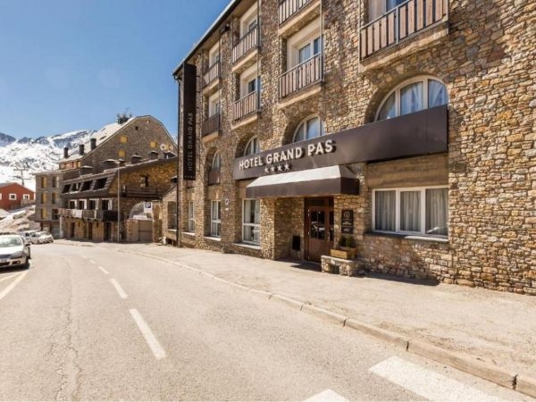 hotel GRAND PAS